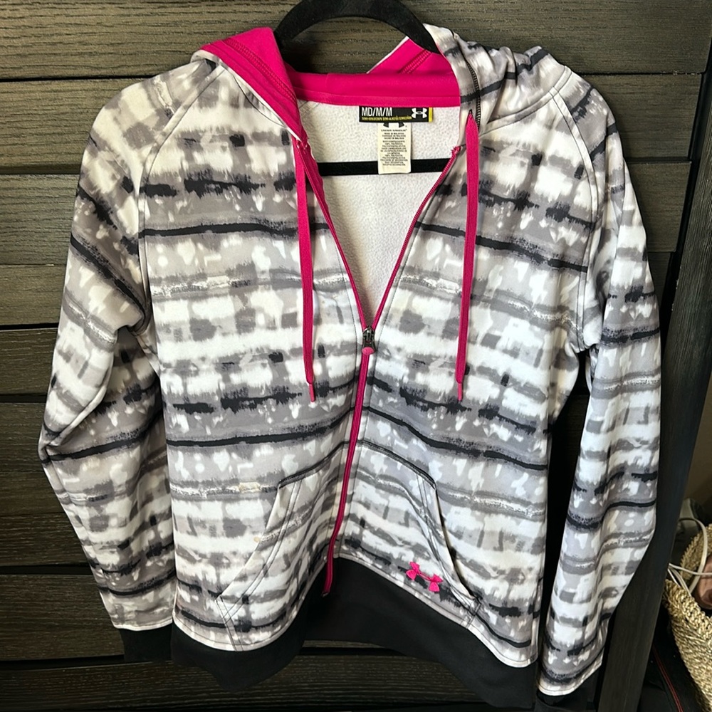 Under armor zip sweatshirt. Cute black/white with magenta trim. Excellent shape!